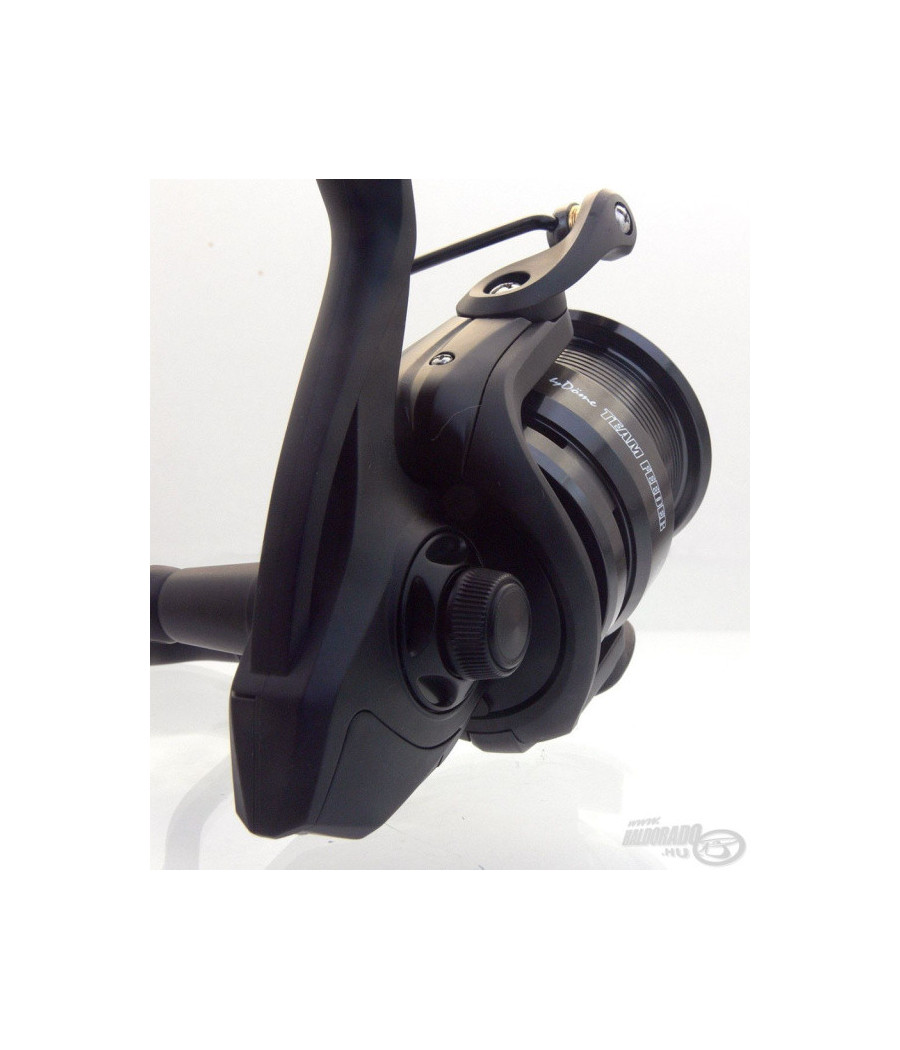 Kołowrotek POWER FIGHTER PRO 5000 TEAM FEEDER BY DOME